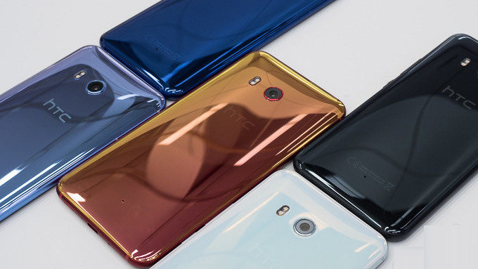 Chật vật kinh doanh, HTC tính giảm số smartphone ra mắt năm 2018