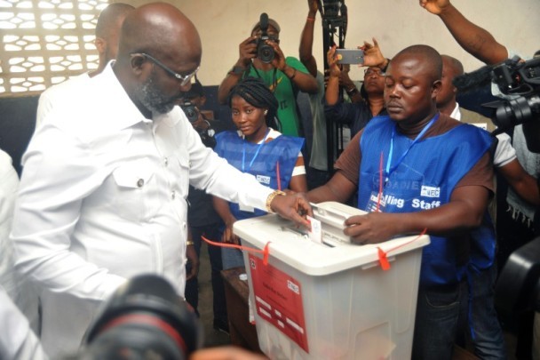 Ngôi sao bóng đá trở thành Tổng thống Liberia