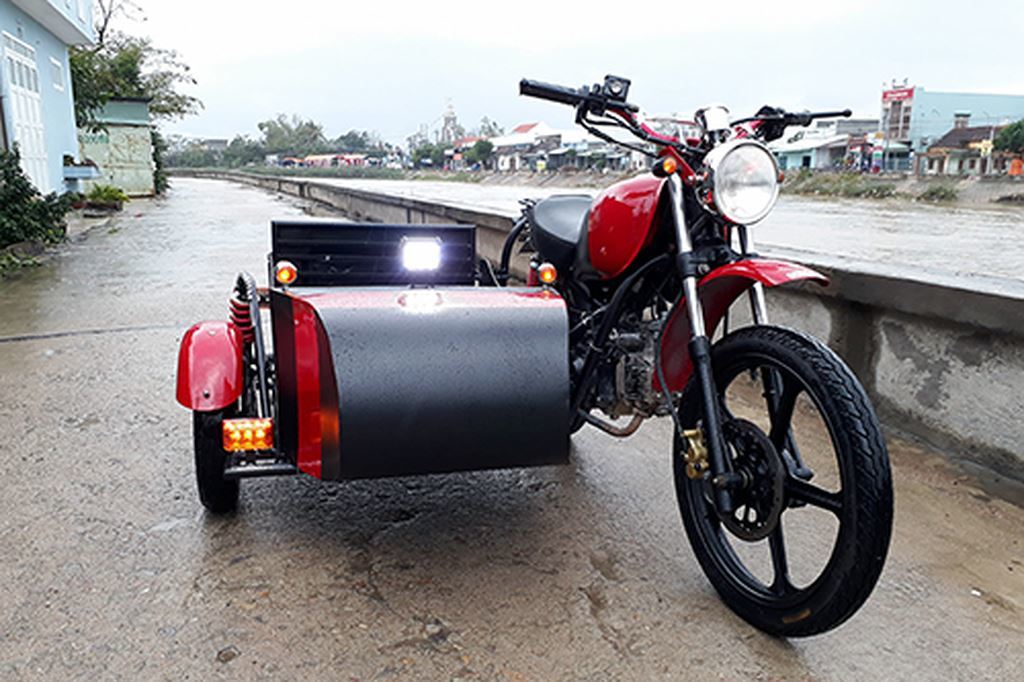 Thợ Bình Định đặc chế Honda Wave thành sidecar độc đáo