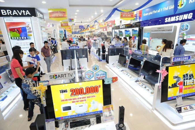 Vỡ mộng ông trùm, đại gia điện máy lỗ nặng phải bán thân