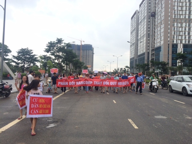 BĐS 2017 biến động trong những cơn sốt đất, ‘siết nợ’ hàng loạt dự án