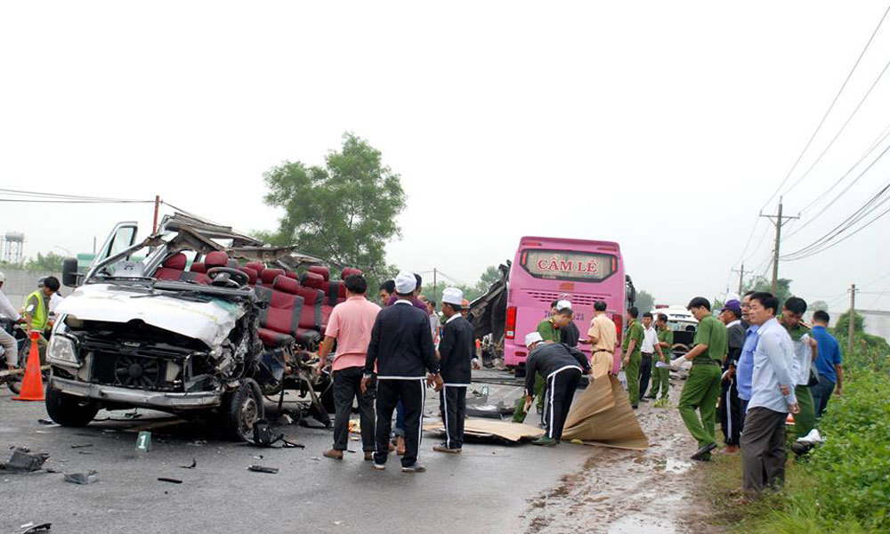 Hơn 8.200 người chết vì TNGT trong năm 2017