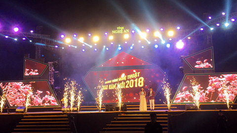 Chào xuân Mậu Tuất 2018