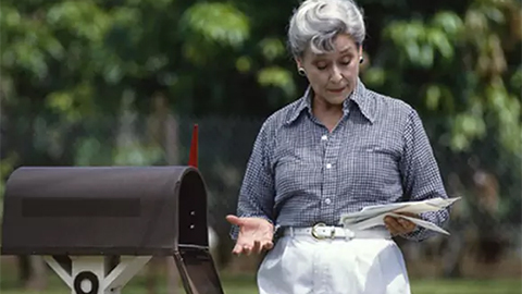 Các nguy cơ và dấu hiệu cảnh báo ung thư buồng trứng