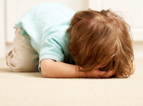 Tuyệt chiêu giúp bố mẹ 'đối phó' với trò ăn vạ của con