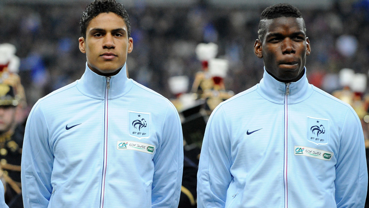 MU lấy Varane ngoạn mục, Man City tậu Busquets