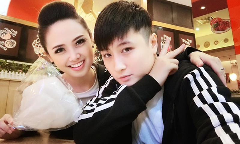 Nữ MC yêu người đồng tính hơn 30 tuổi vẫn gợi cảm như thời son rỗi