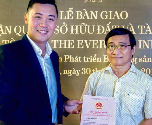 Dự án The EverRich Infinity trao sổ đỏ cho cư dân