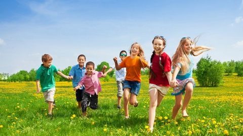 Kỹ năng sống cho trẻ: dạy trẻ tránh thói tự mãn