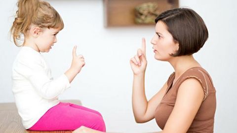 Những câu hỏi rèn kỹ năng sống cho trẻ hàng ngày