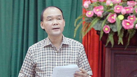 Hà Nội: 2 cán bộ dùng bằng giả