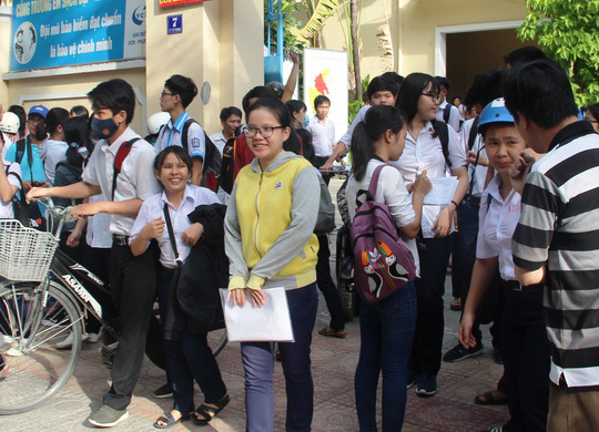 Nghi vấn lộ đề, Khánh Hoà cho toàn bộ học sinh kiểm tra lại 9 môn