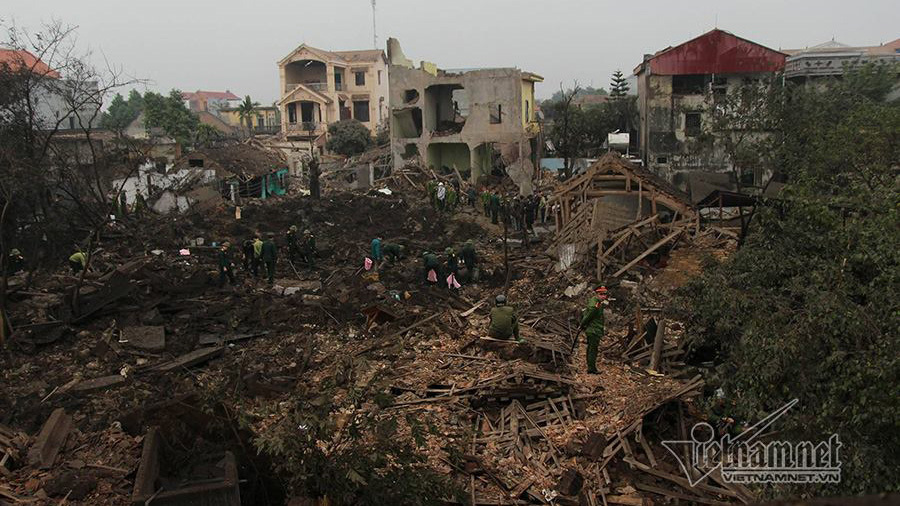 Nổ lớn ở Bắc Ninh: Tạm giữ chủ kho phế liệu