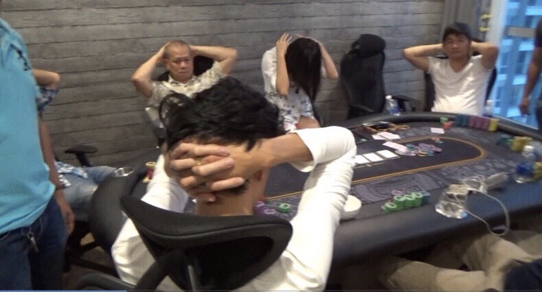 Phá sòng bạc 'khủng' tạm giữ 3 Việt kiều cùng 18 con bạc