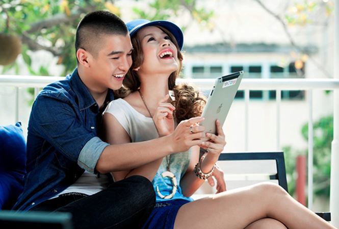 Cường Seven: Chi Pu nổi tiếng và kiếm tiền giỏi hơn tôi!