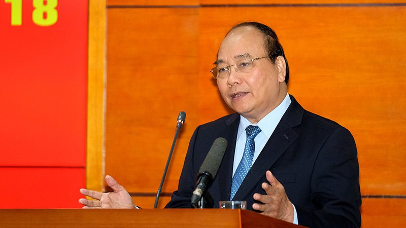 Thủ tướng: Các ông nông nghiệp phải quần xắn móng lợn, lội ruộng với dân