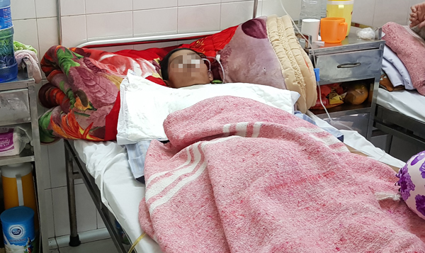 Chàng trai vạm vỡ còn da bọc xương vì ăn tiết canh