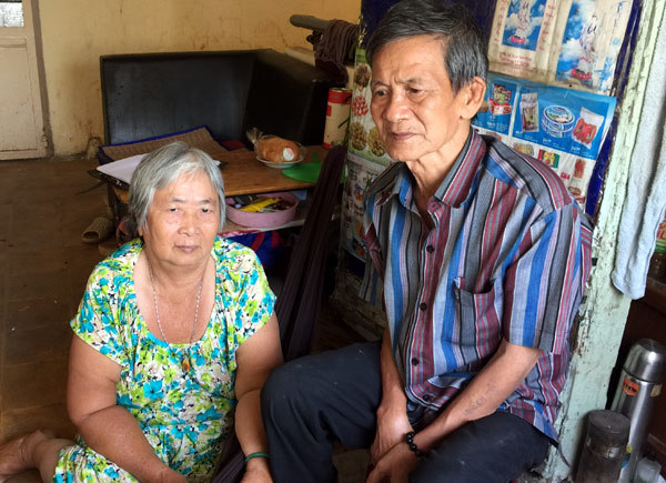 5 lần mất con, cặp vợ chồng khô nước mắt giữa Sài Gòn hoa lệ