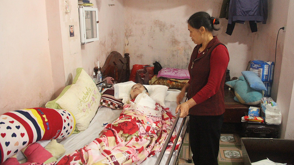 Cuộc sống thực vật của cô con dâu xinh đẹp sau vụ nổ Văn Phú