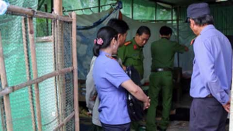 Bắt nghi phạm sát hại dã man 2 mẹ con bà cụ ở miền Tây