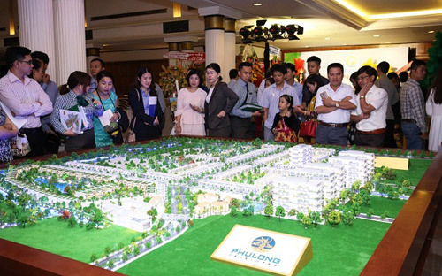 Khách hàng chen chân mua nhà dự án Dragon Village