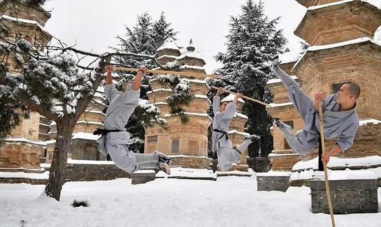 Xem cao thủ Thiếu Lâm Tự tập võ giữa trời tuyết