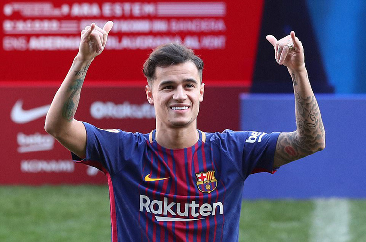 Coutinho ra mắt siêu hoành tráng ở Nou Camp