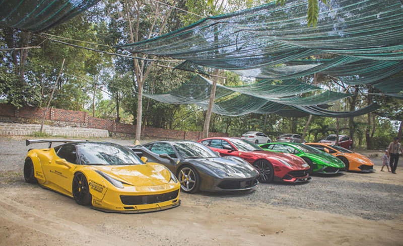 Dàn siêu xe chục tỷ của ‘Cường đô la và những người bạn’ tại TP.HCM