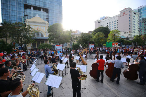Giai điệu mùa xuân tuyệt đẹp trong Happiness Concert by Acecook Vietnam