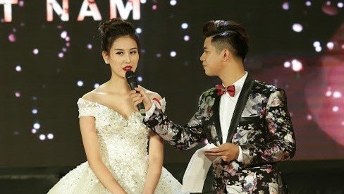 Lê Âu Ngân Anh nhắn H'Hen Niê: 'Mạnh mẽ lên chị, để những người chê bai phải hổ thẹn'