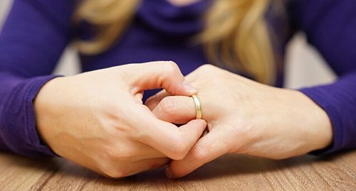 Muốn níu kéo chồng cũ sau khi đã chủ động đòi ly hôn