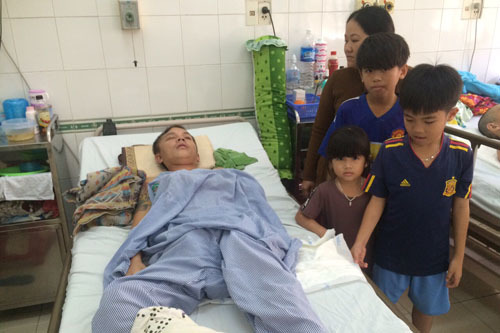 Cha chấn thương sọ não, con có nguy cơ bỏ học