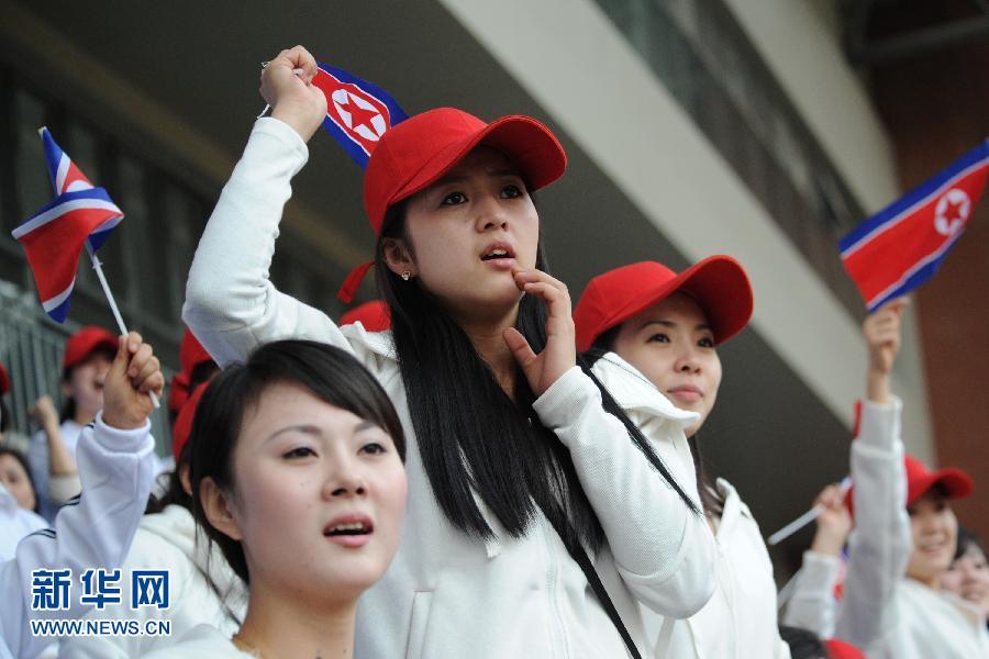 Điều chưa biết về đội cổ vũ xinh đẹp của Triều Tiên