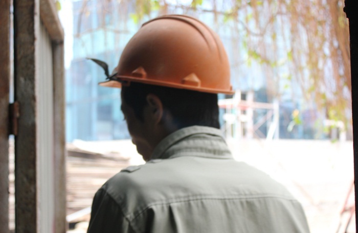 Nam công nhân hối hận vì giúp 'vị khách không mời' lúc nửa đêm