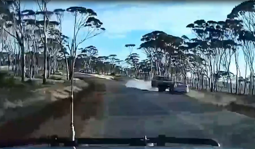 Lấn làn, vượt xe trái luật và... tai nạn