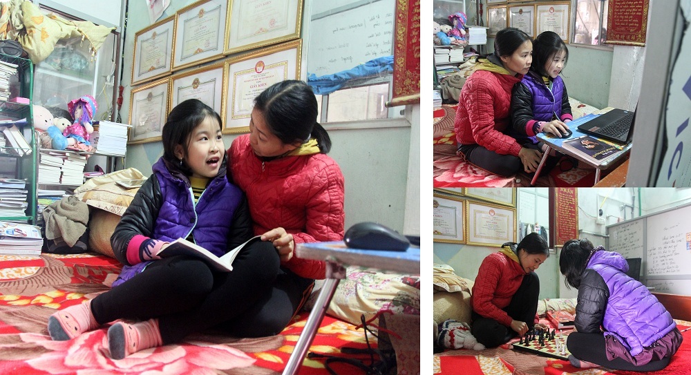 Bà mẹ nông dân dạy con 
