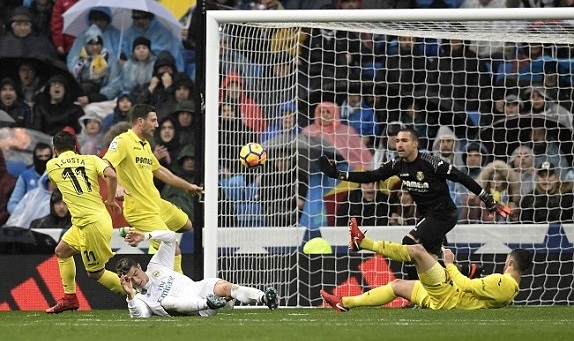 Real 0-0 Villarreal: Ronaldo dứt điểm phút 45