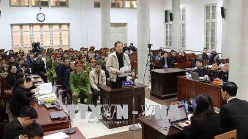 Xét xử ông Đinh La Thăng: Cựu lãnh đạo PVN xin 'xem xét đặc biệt' cho cấp dưới