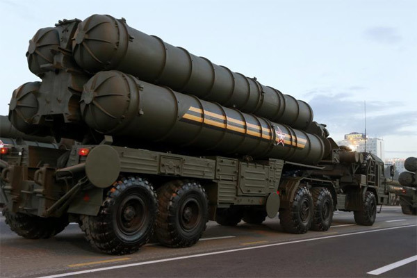 Nga điều nhiều siêu tên lửa tới Crưm