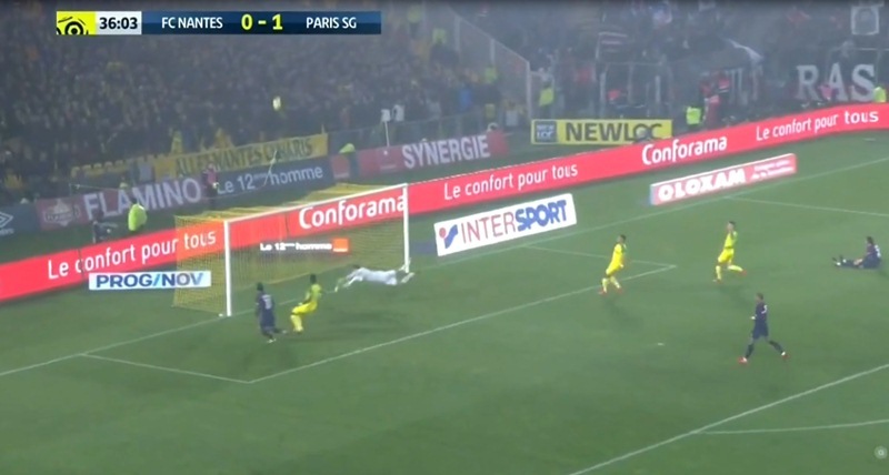 Di Maria bỏ lỡ khó tin