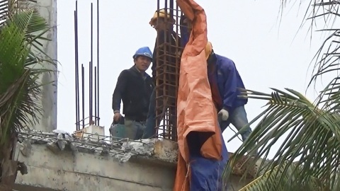 Đà Nẵng: Cắt gọt biệt thự 'bịt kín' ven biển