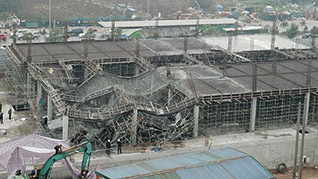 Nguyên nhân vụ sập giàn giáo làm 3 người chết ở Hà Nội