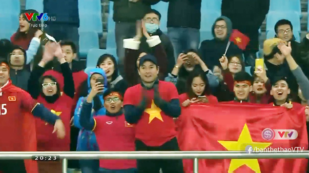 BLV Tạ Biên Cương bật khóc khi U23 Việt Nam bay vào tứ kết
