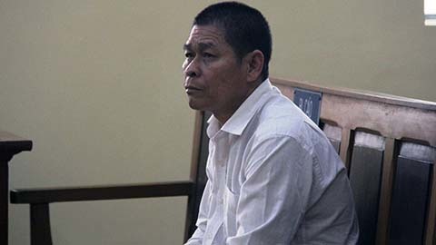 Dâm ô khiến bé 13 tuổi tự tử, U60 chối tội ở tòa