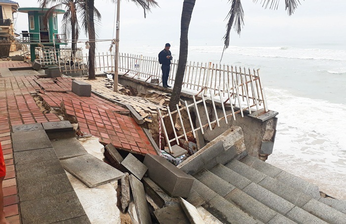 sạt lở bờ biển