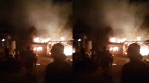 Nghi thua cá độ bóng đá, quý tử tẩm xăng đốt nhà bố mẹ