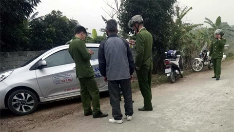 Truy bắt hai đối tượng cướp tài sản trên xe taxi