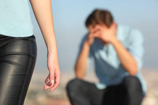Chết sững khi biết vợ có 'quỹ đen' chi cho nhà ngoại