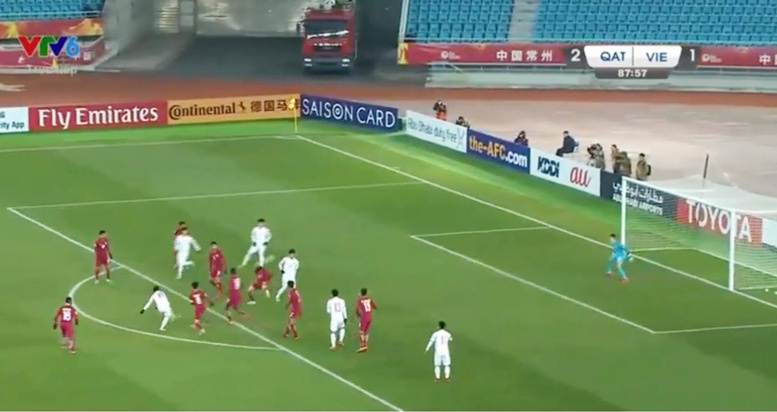 Video Quang Hải vẽ siêu phẩm gỡ hòa 2-2