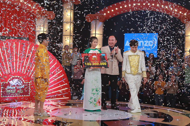 Thời đại hài nhảm 'lên ngôi': Nhất tuần Olympia được 4 triệu, chỉ hát 'đà đá đa' lĩnh 100 triệu!